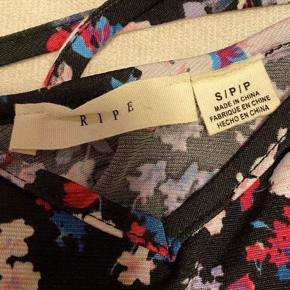 Romper - Picture 3 of 3